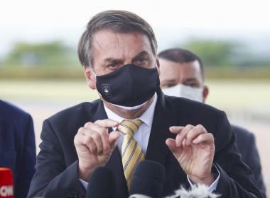Bolsonaro veta indenização a profissionais da saúde incapacitados pela Covid-19
