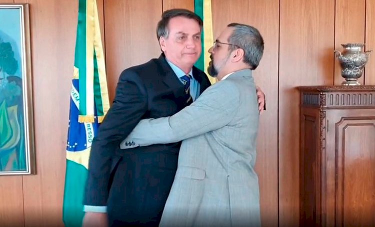 Ex-ministro de Bolsonaro, Weintraub diz que presidente é 'desonesto' e 'mentiu' para os brasileiros.
