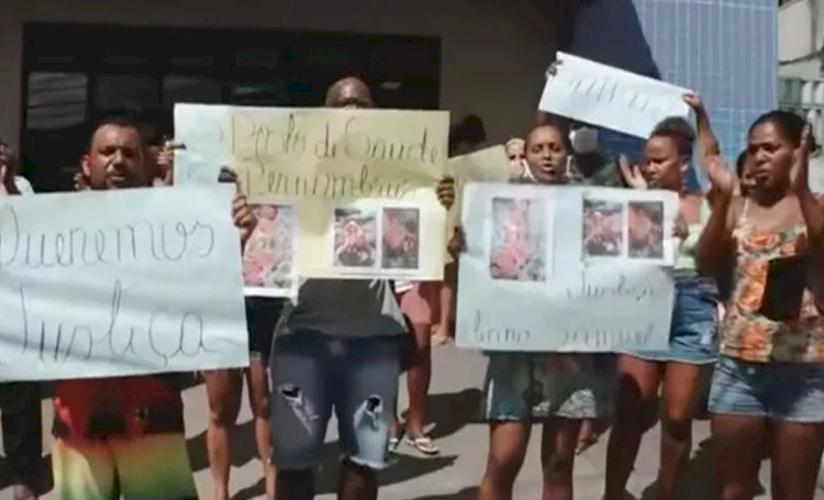 Grupo protesta após morte de criança de 4 anos em Salvador; familiares dizem que menino passou mal depois de injeção.