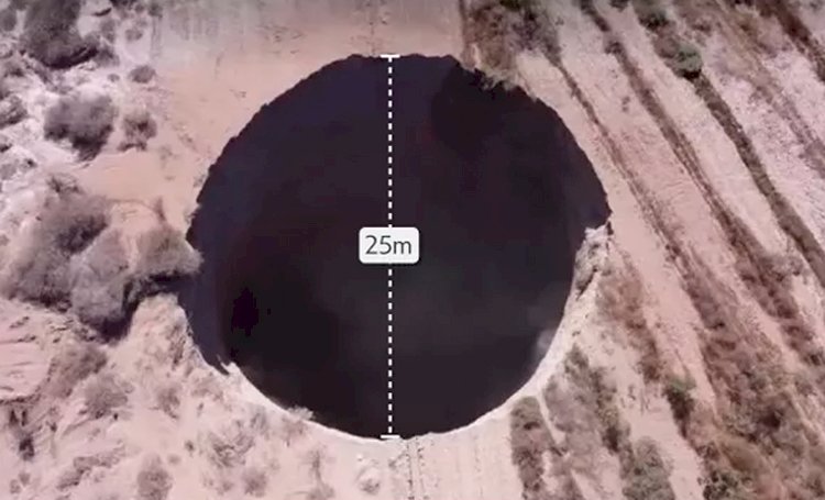 Buraco gigante aparece no Atacama - Chile e chama atenção.