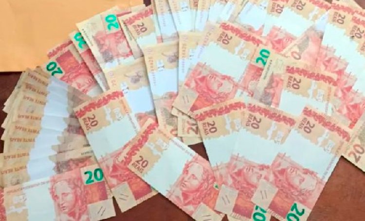 PM apreende mais de R$ 1 mil em notas falsas em posto dos Correios