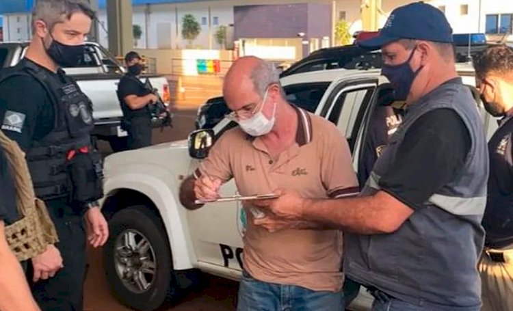 Pai e filho brasileiros são presos por esquema de tráfico de pessoas em restaurante nos EUA
