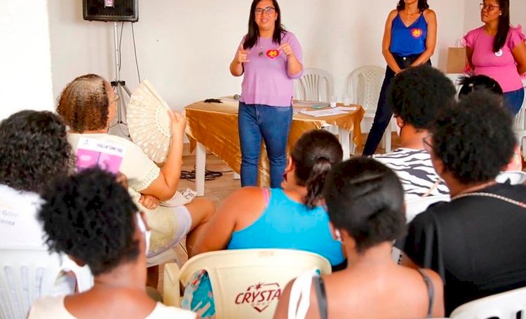 Ana Paula Matos cumpre agenda com mulheres em Salvador