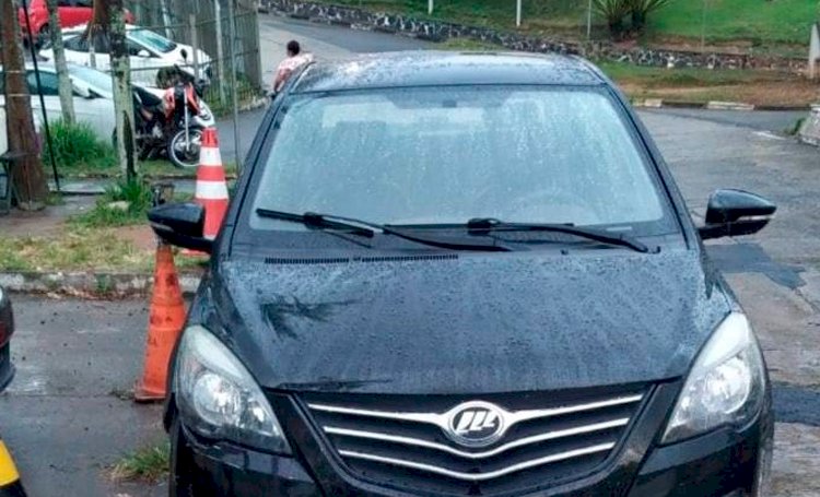 Dupla é presa suspeita de roubar carro no bairro de Águas Claras