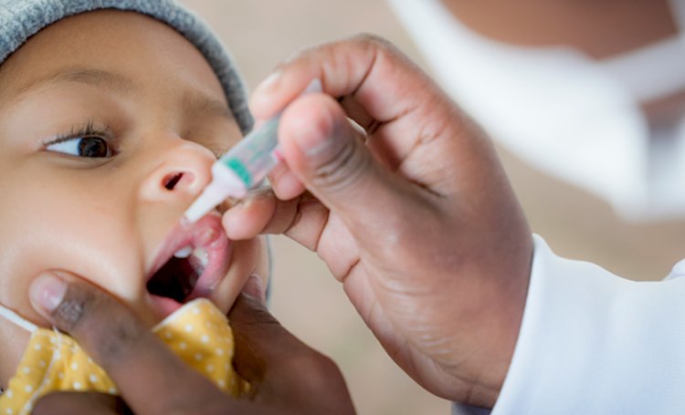 Ministro faz novo apelo para vacinação de crianças contra a pólio