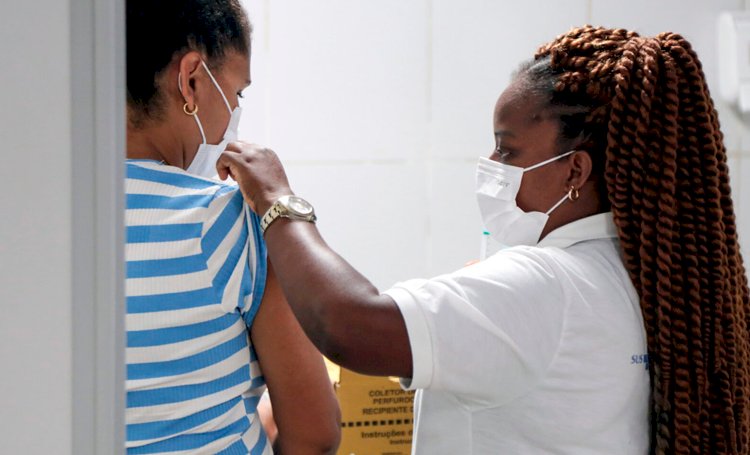 BALANÇO: Mais de 10 mil soteropolitanos atualizam esquema vacinal contra a Covid-19 em Dia D