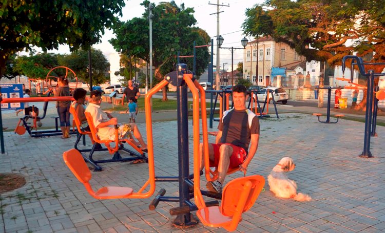Academias públicas incentivam a prática de exercícios físicos