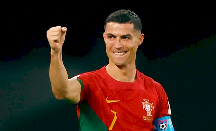 Cristiano Ronaldo se torna o primeiro jogador a fazer gol em cinco Copas do Mundo e Portugal vence Gana por 3x2