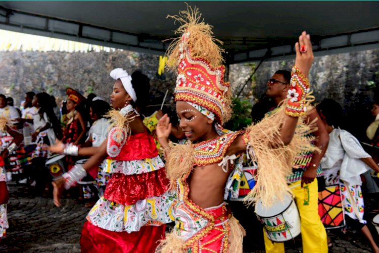 Centro de Salvador terá desfiles de blocos afro e grupos de samba no último final de semana de novembro